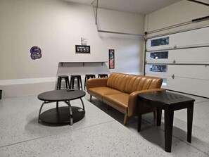 Interior - Mins to Downtown | Rooftop | City View | Game Room (Charlotte)