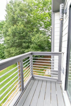 Property grounds - Mins to Downtown | Rooftop | City View | Game Room (Charlotte)