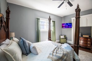 Room - Magnolia Middle Suite| Queen Beds/Couples/Downtown (Birmingham)