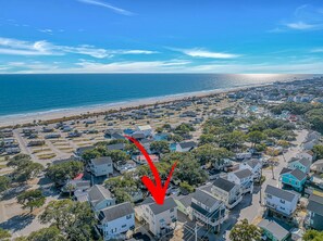 Beach - Sleeps 16-inside OL w/ Limo Golf Cart &Game Room (Myrtle Beach)