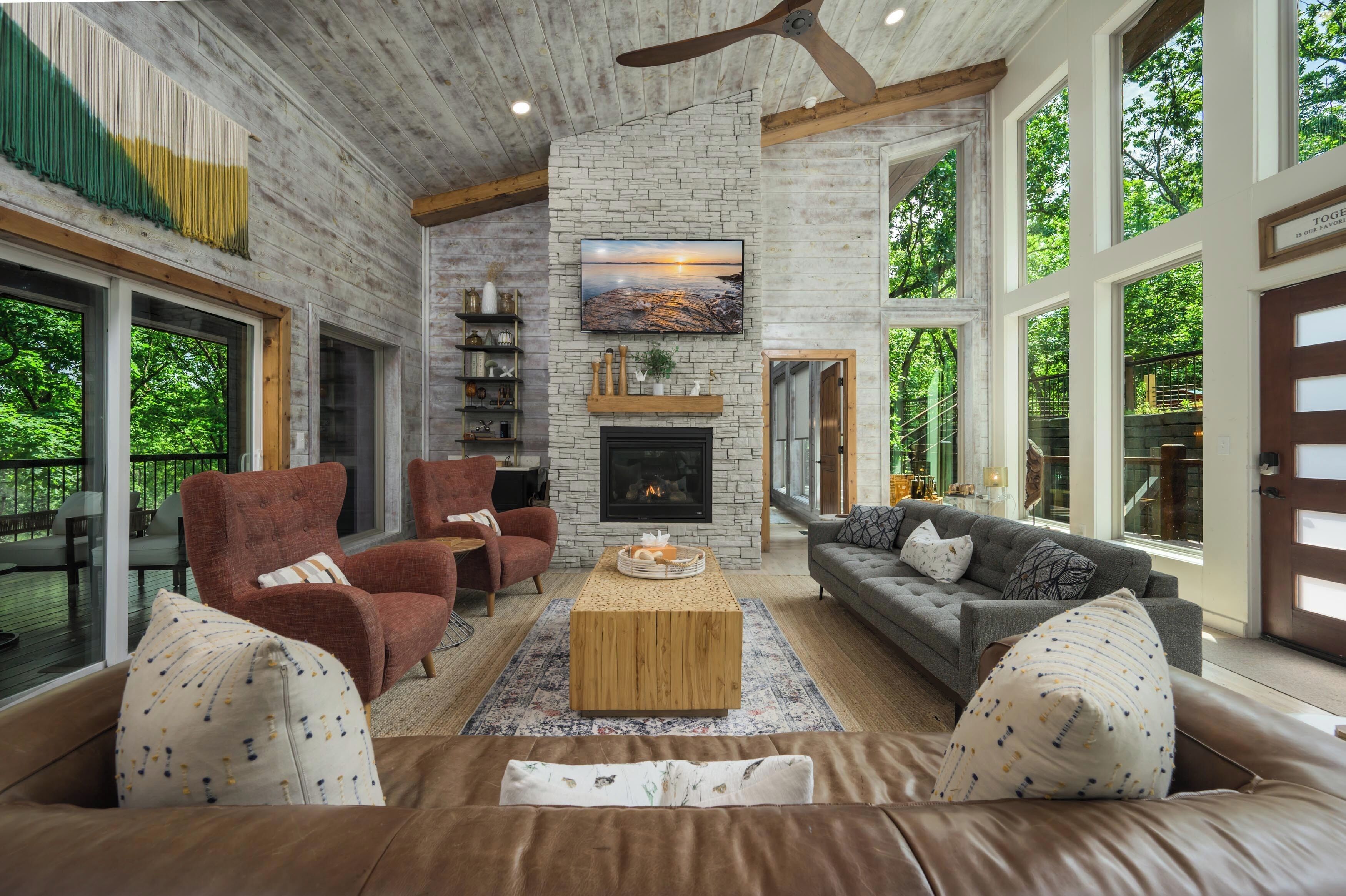 Private Wellness Retreat For 10 - Cold Plunge, Sauna, Hot Tub + Forest Access - Oklahoma