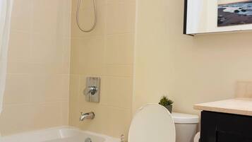 Condo, 1 Bedroom, Patio | Bathroom