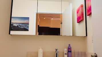 Condo, 1 Bedroom, Patio | Interior