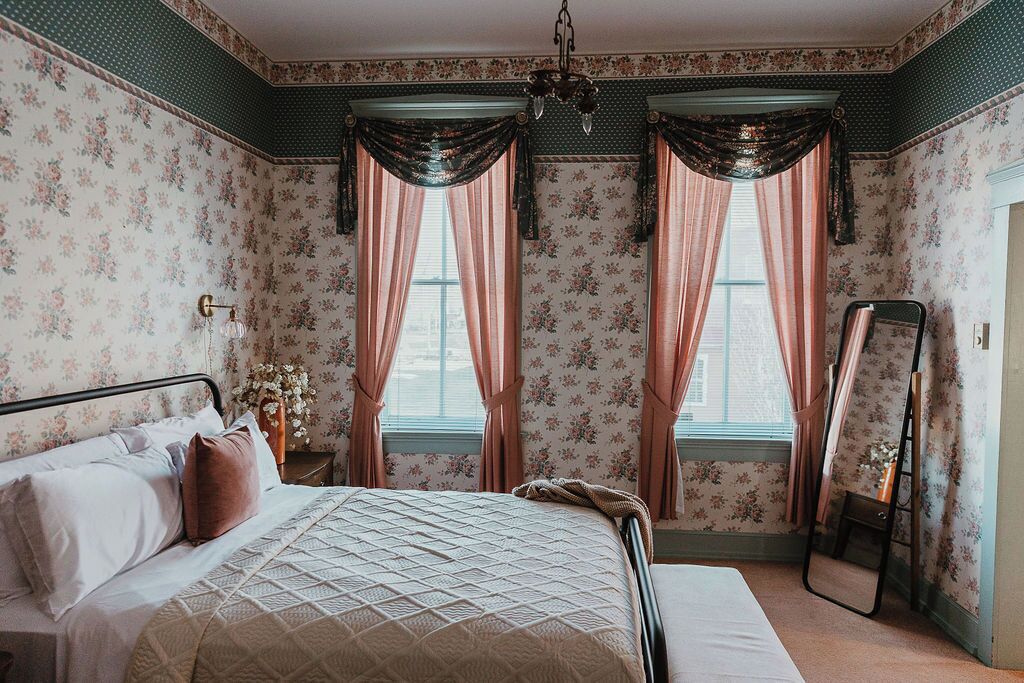 Suite, 1 Queen Bed