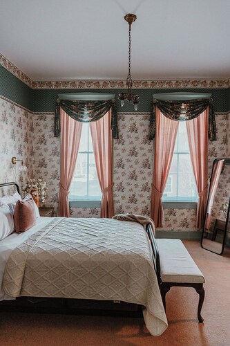 Strassner Suites