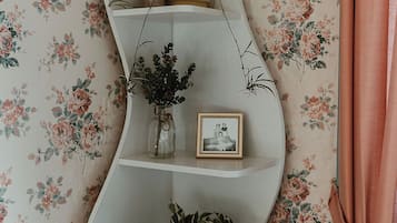 Suite | Interior