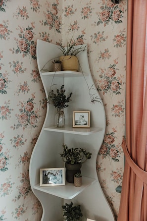 Suite | Interior