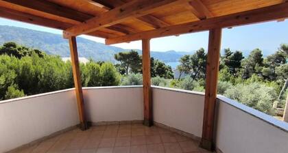 Exclusive villa with garden and breathtaking panoramic views over Shengjin