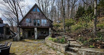 Pet-Friendly Chateau with Hot Tub