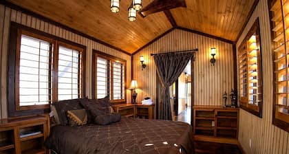 Pet-Friendly Chateau with Hot Tub