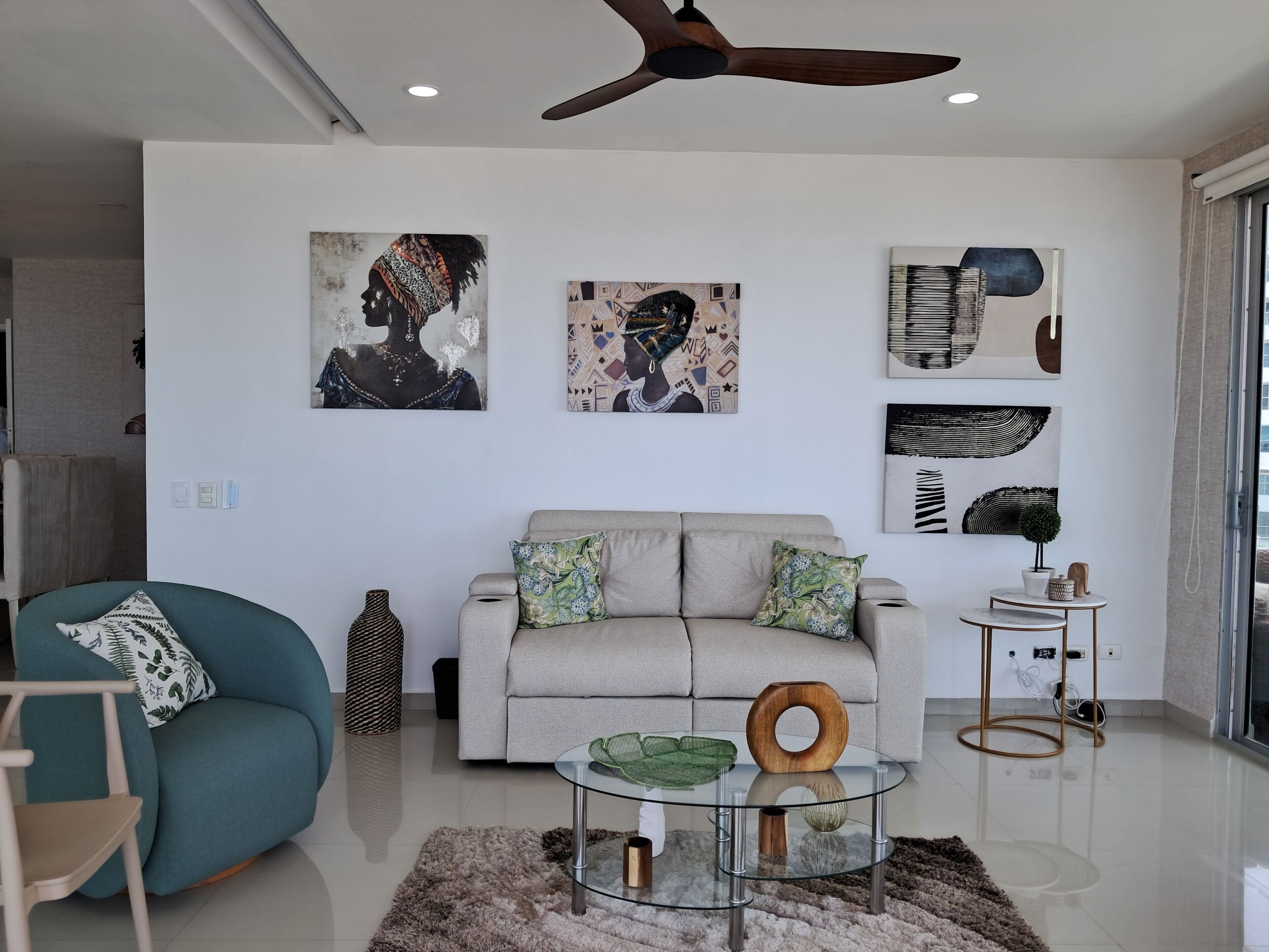 Appartement Deluxe, balcon, vue plage | Coin séjour
