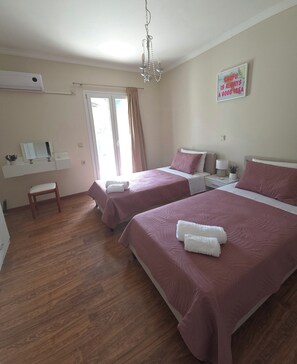 2 bedrooms, iron/ironing board, WiFi, bed sheets - Fireflies house corfu, spacious, peaceful and relaxing getaway ready for you (Avliotes)
