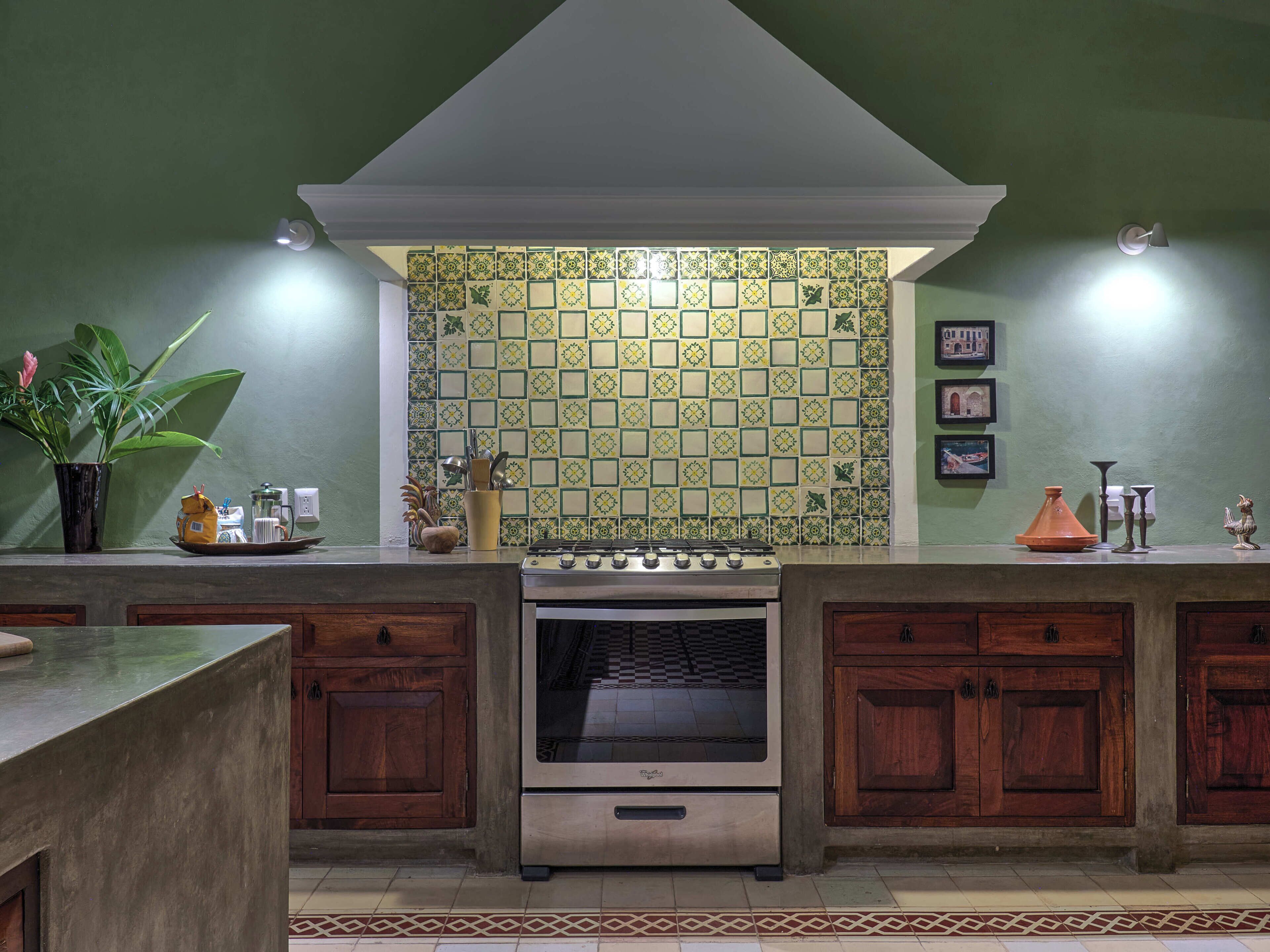 Oven, stovetop