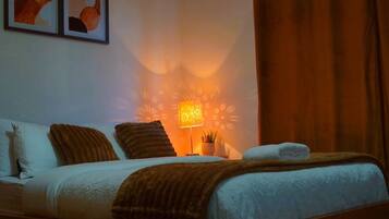 4 chambres, fer et planche à repasser, Wi-Fi gratuit, draps fournis