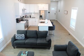 Interior - New -Atlanta Gem-Close to Mercedes-Benz (World Cup), World Congress Center & State Farm (Atlanta)