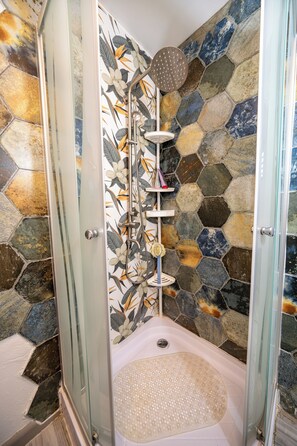 Bathroom - Peaceful 1-bedroom apartment with AC in beautiful Isabela (Isabela)