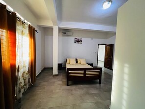 3 chambres, Wi-Fi, literie fournie