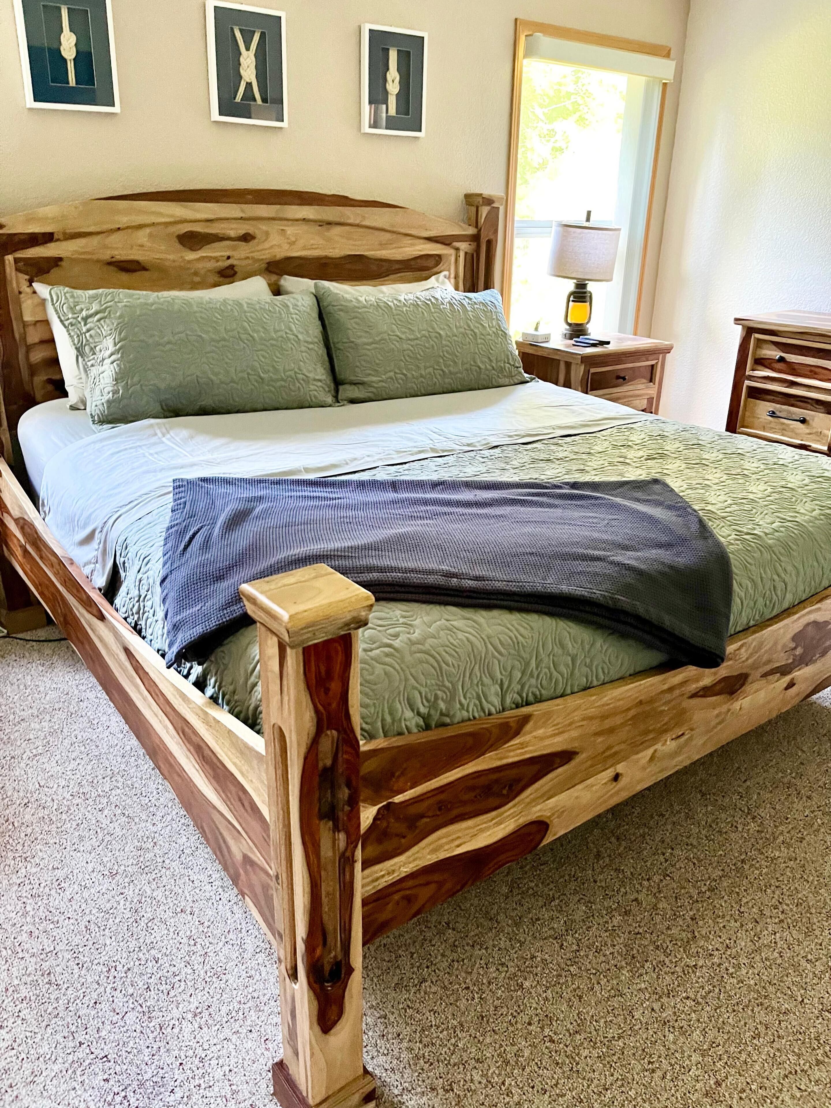 3 bedrooms, iron/ironing board, Internet, bed sheets