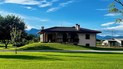 Ekeko House. House surrounded by nature in the heart of Friuli's Magredi