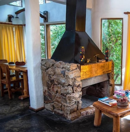 Comfort Cabin | Dining. Lelikelen Cabañas del Bosque