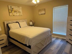 2 Schlafzimmer, Bügeleisen/Bügelbrett, WLAN, Bettwäsche