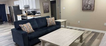 Beautiful Downstairs Apartment