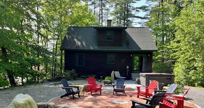 Lakefront Escape/Moose Pond: Private Water Access and Mountain Views in Denmark!
