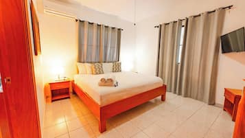 House, 2 Bedrooms, Accessible, Smoking | 2 bedrooms
