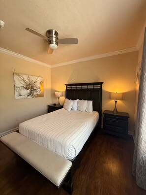 Room - 3BR Disney Oasis /Sleeps 8 /No Fees (Davenport)