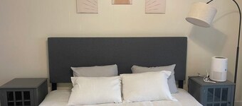 Spacious & Cozy Stay-2 King Beds-Near Downtown & Bakery Square
