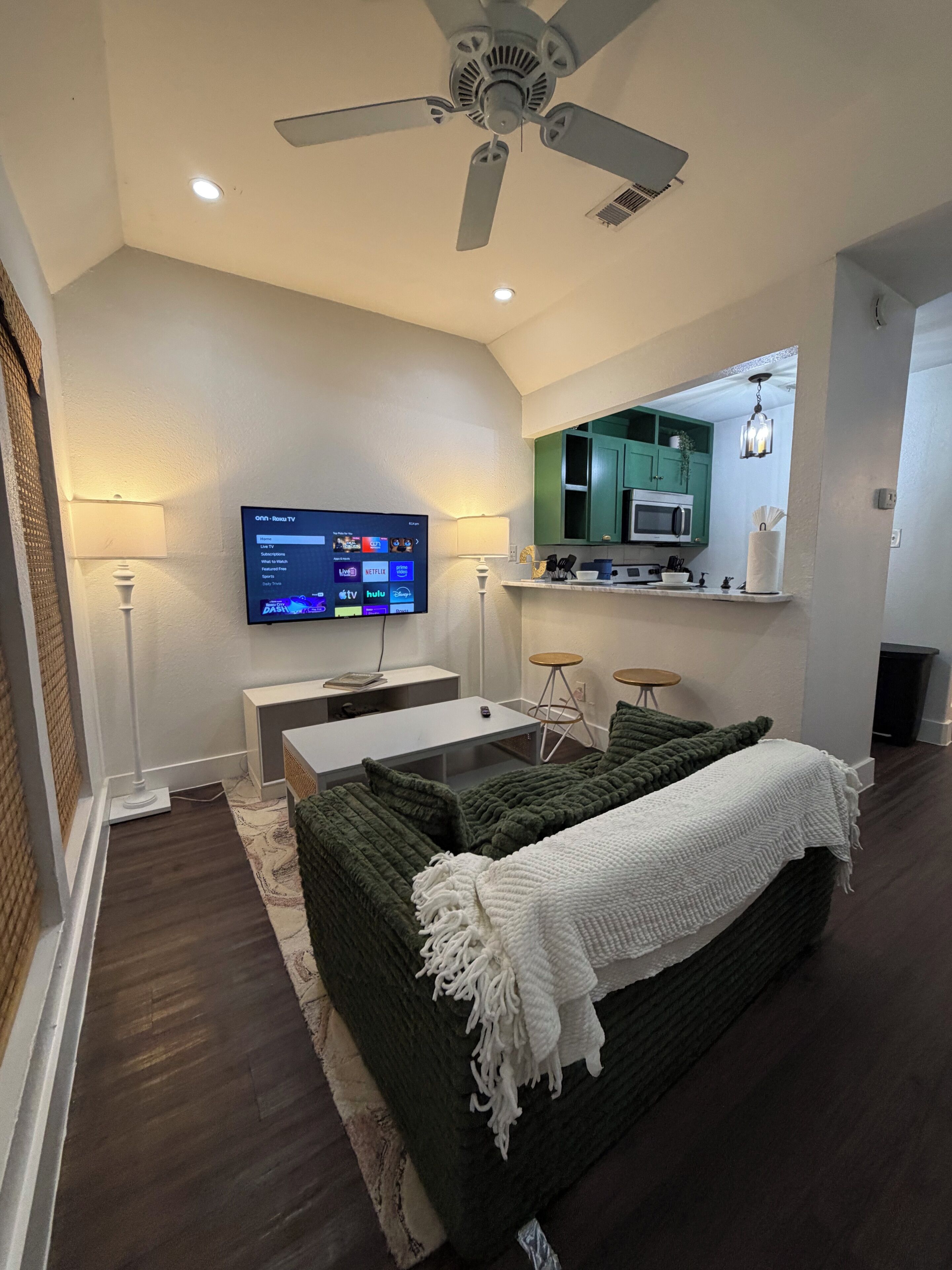 Smart TV, books