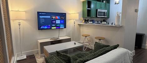 Smart TV, books