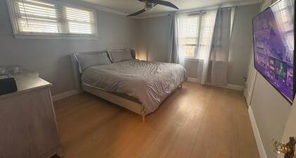 Serene 3-bedroom townhome in charming Drexel Hill. Ready for FIFA, MLB, PGA