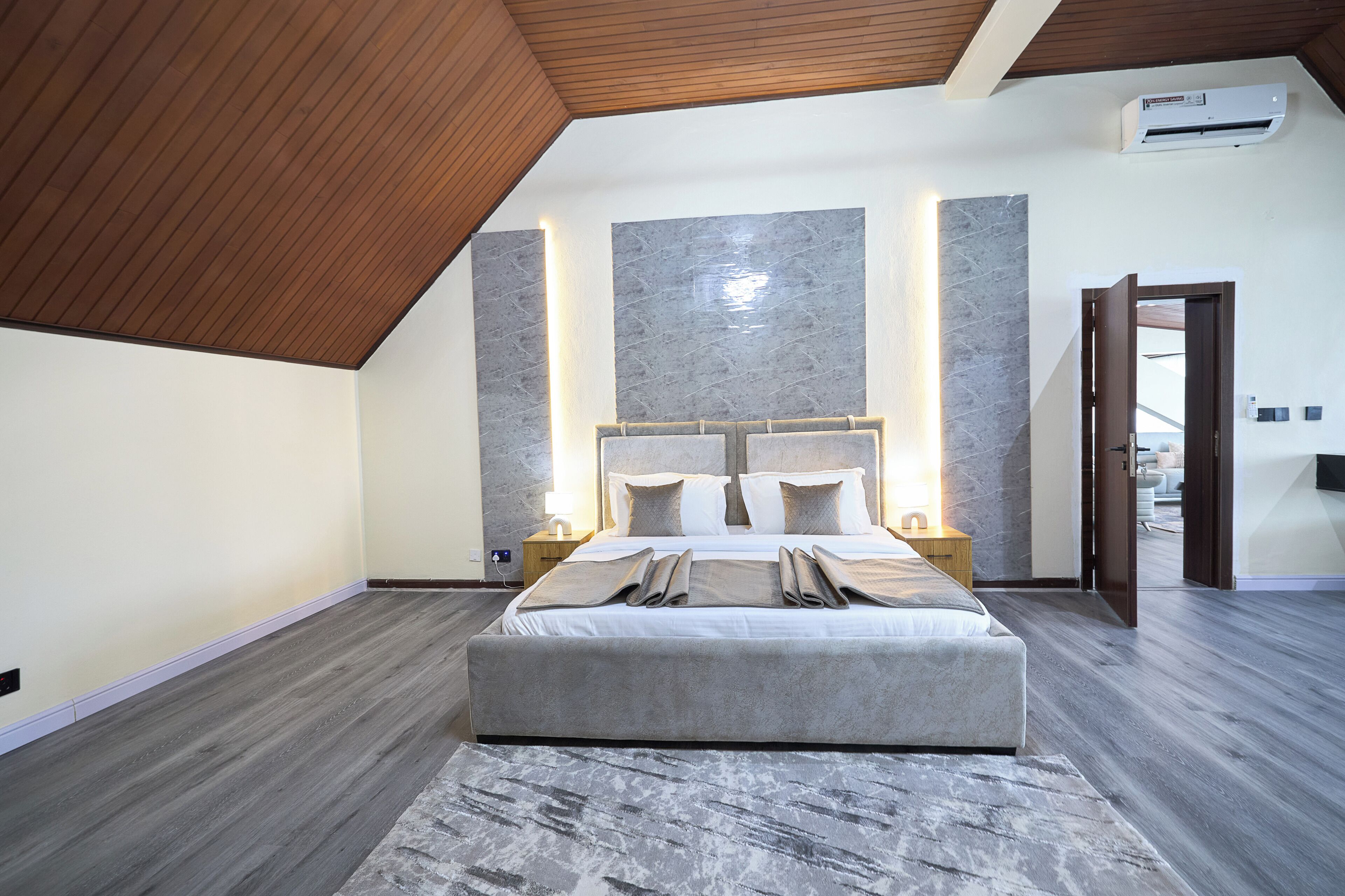 Premium Penthouse, 1 Bedroom, Lagoon View