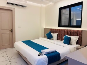 Chambre Deluxe, 1 très grand lit | Wi-Fi gratuit