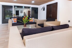 Lobby - Summer House Azul - Private swimming pool - 3 rooms (Jacó)