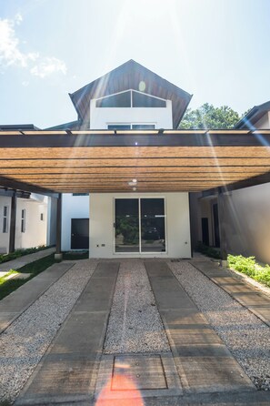 Exterior - Summer House Azul - Private swimming pool - 3 rooms (Jacó)