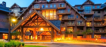 Cozy Ski-In/Ski-Out Stowe Lodge studio with Hot Tub, Views, & Fireplace
