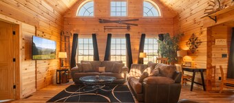 Brand New Cabin w Hot Tub, Fishing Pond, Firepit