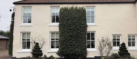House, 2 Bedrooms, Smoking | Exterior