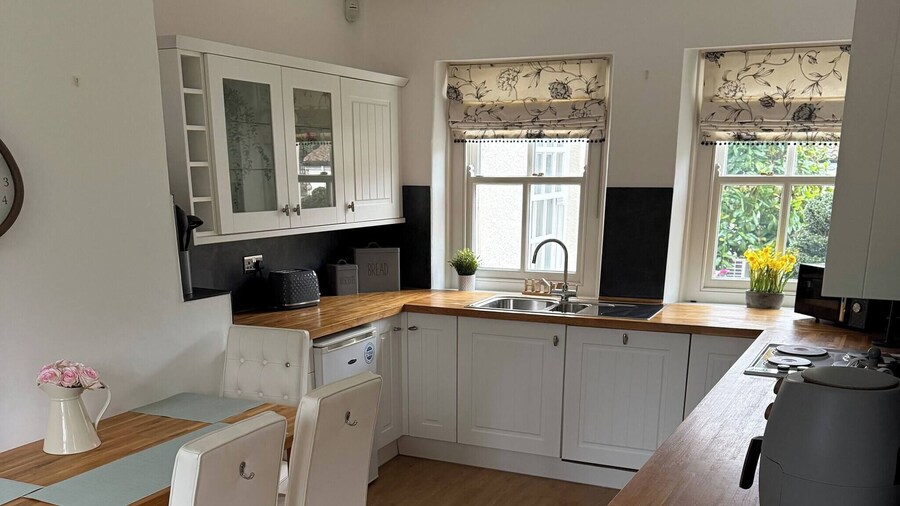 Charming 2-bedroom House Rental in North Yorkshire Countryside