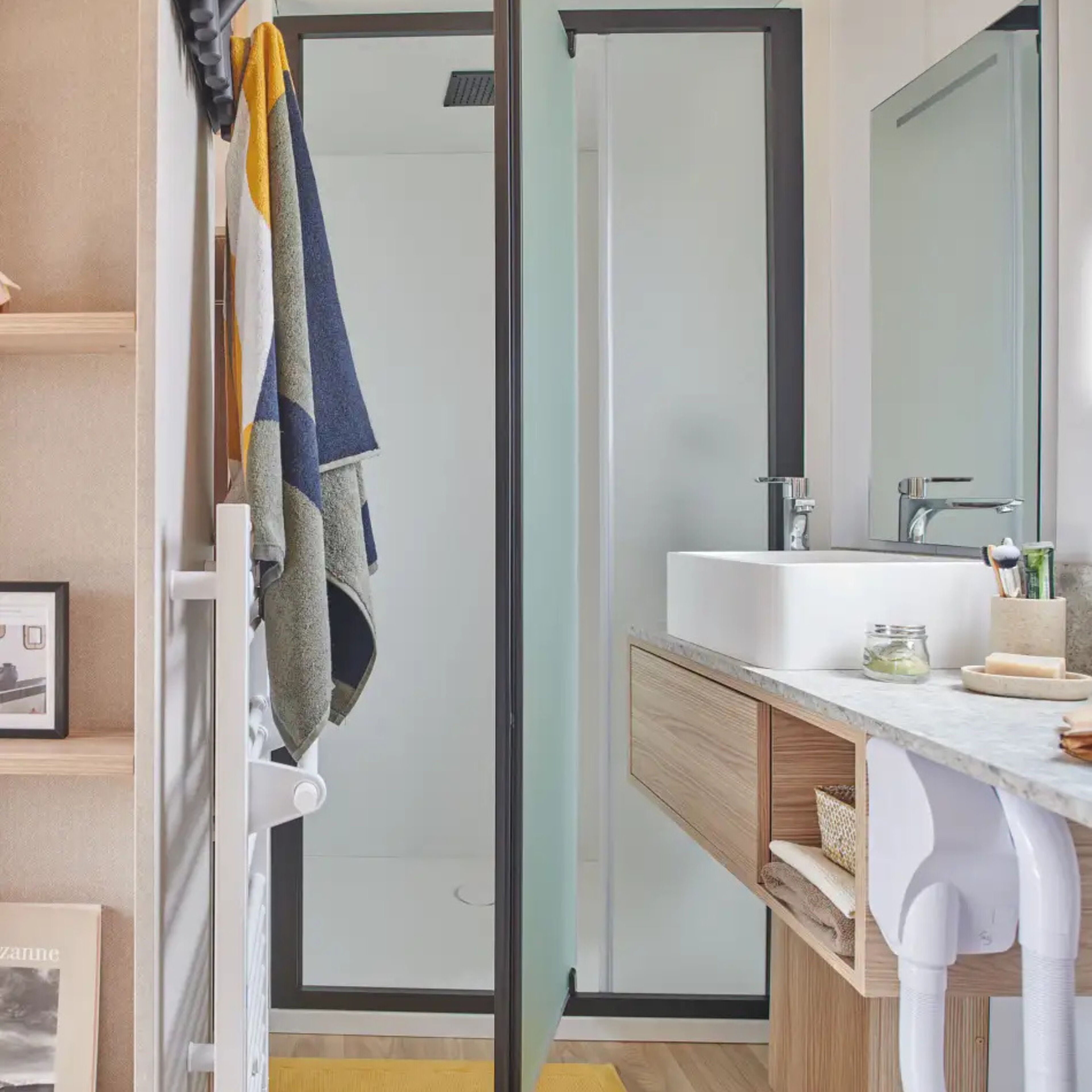 Comfort Mobile Home | Bathroom