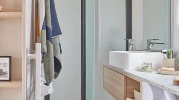 Comfort Mobile Home | Bathroom