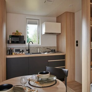 Private kitchen - Cottage PARKS La Guyonnière - Vendée (Saint-Julien-des-Landes)