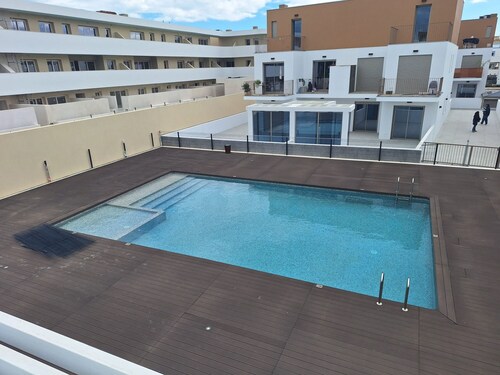 Modern Penthouse in Cabanas de Tavira with Large Terrace, Pool & Parking