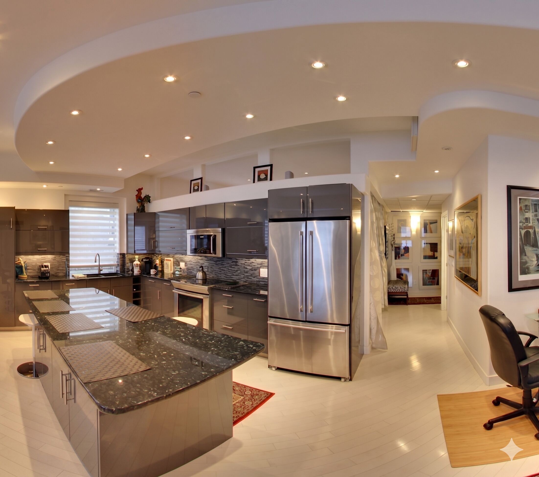 Suite de lujo, cocina, vista a la ciudad | Cocina privada