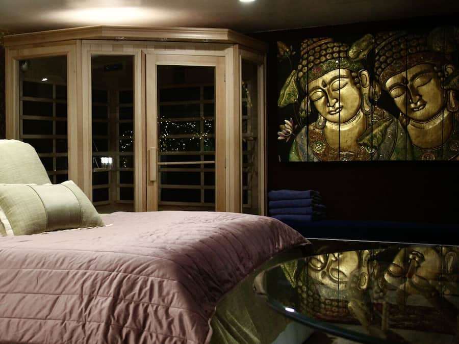 Exclusive Penthouse, Kitchen | Premium bedding, pillowtop beds, in-room safe, laptop workspace