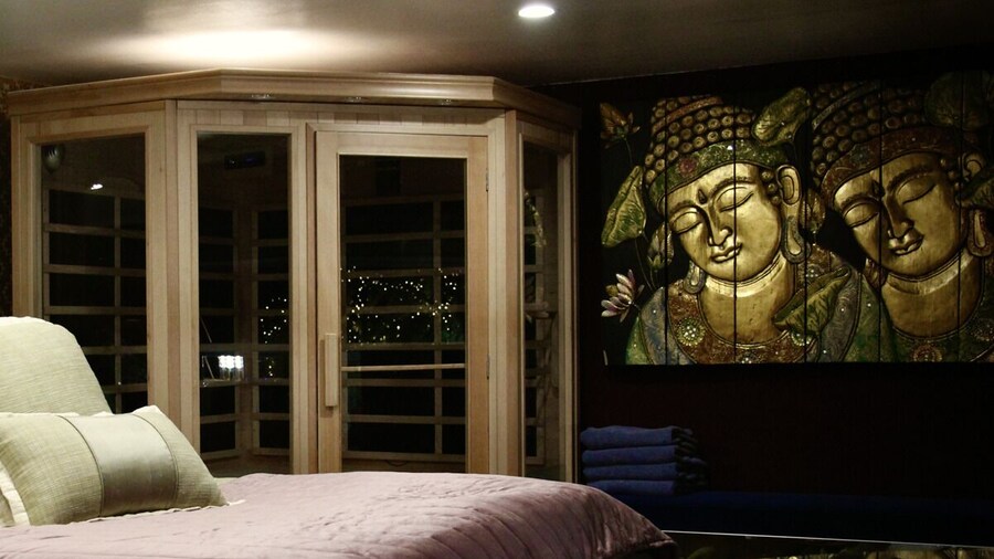 Mariaggi's Theme Suite Hotel & Spa