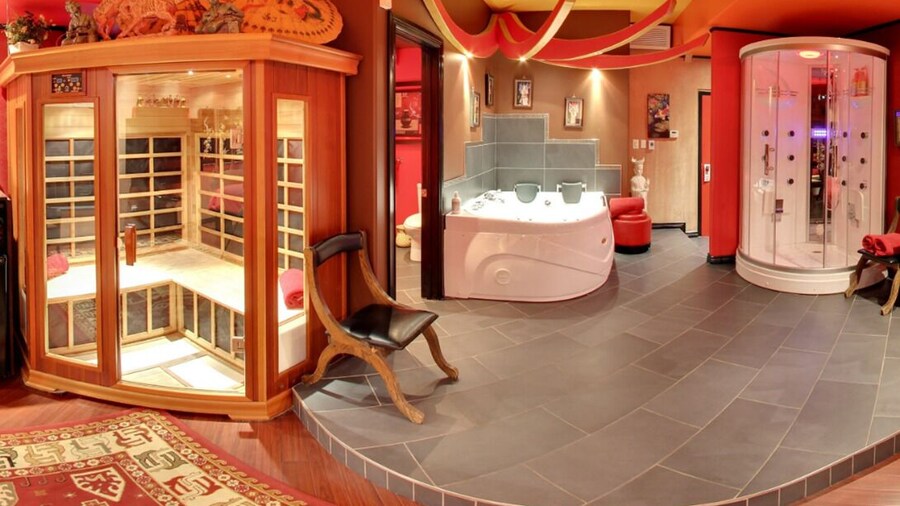 Mariaggi's Theme Suite Hotel & Spa