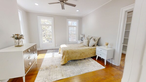 Room - Spacious 5 Rm, 3-Bedrm, 2 Bath apt in Elizabeth w/ Laundry, Air Cond & 2 Parking (Elizabeth)